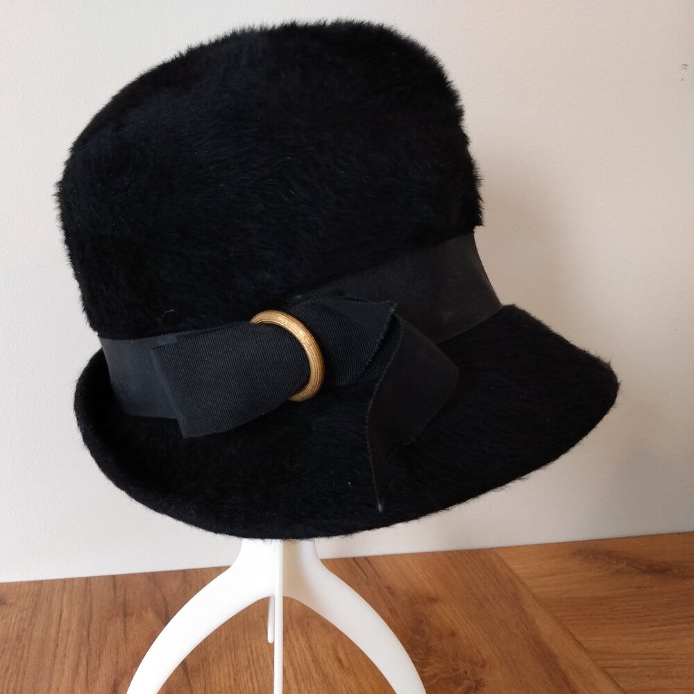 Vintage Genuine Electra Beaver Cloche Hat Black Eatons Fashions